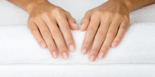 Des ongles forts et sains : conseils d'experts